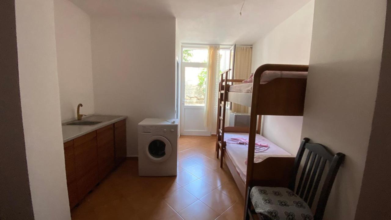 Pineside Privat overnatting Himare